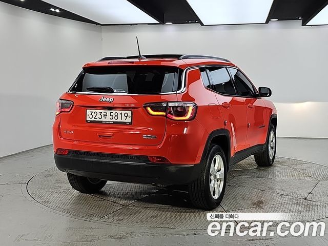 Jeep Compass (II) 2.4 Longitude AWD 2019 — фото 4