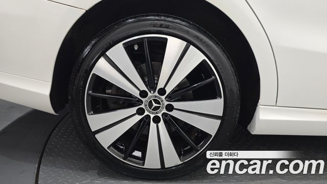 Mercedes-Benz CLA-Class (C117) CLA250 4MATIC 2018 — фото 5