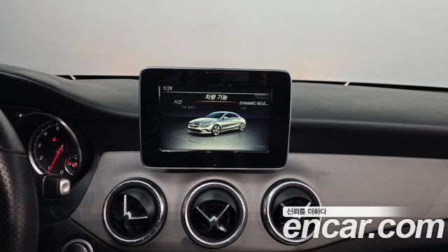 Mercedes-Benz CLA-Class (C117) CLA250 4MATIC 2018 — фото 13