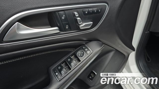 Mercedes-Benz CLA-Class (C117) CLA250 4MATIC 2018 — фото 15