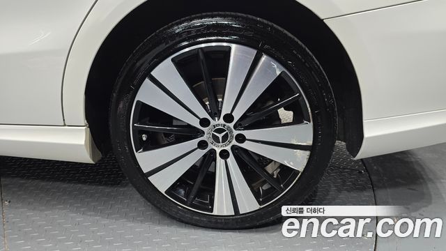 Mercedes-Benz CLA-Class (C117) CLA250 4MATIC 2018 — фото 21