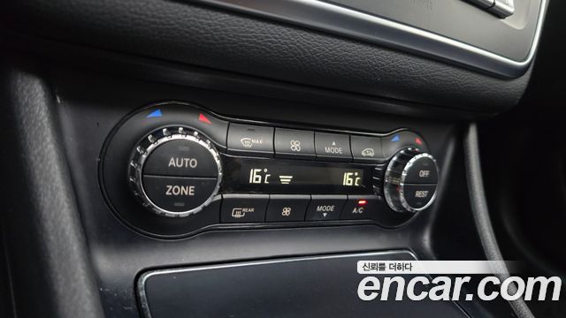 Mercedes-Benz CLA-Class (C117) CLA250 4MATIC 2018 — фото 28