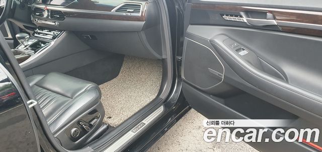 Genesis EQ900 3.8 GDI AWD Premium Luxury 2016 — фото 17