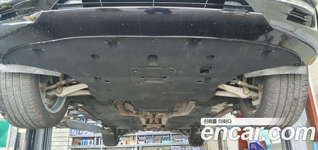 Genesis EQ900 3.8 GDI AWD Premium Luxury 2016 — фото 21