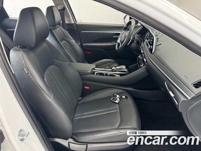 Hyundai Sonata (DN8) 2.0 LPG(rental car) Style 2020 — фото 20