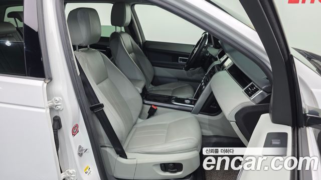 Land Rover Discovery Sport 2.0 TD4 SE 2016 — фото 15