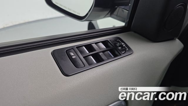 Land Rover Discovery Sport 2.0 TD4 SE 2016 — фото 23