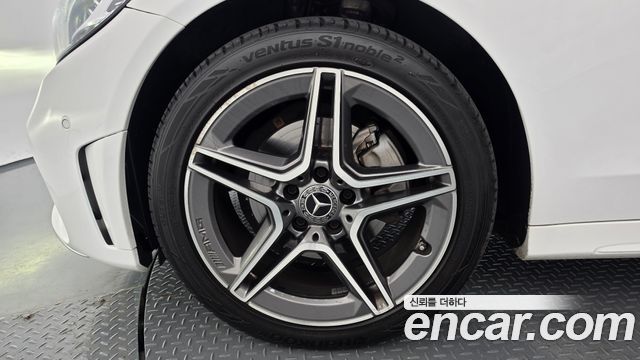 Mercedes-Benz C-Class (W205) C200 AMG Line 2021 — фото 5