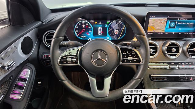 Mercedes-Benz C-Class (W205) C200 AMG Line 2021 — фото 13