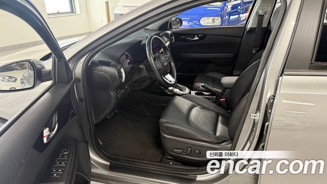 Kia K3 (II) 1.6 Prestige 2024 — фото 10