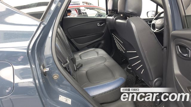 Renault Korea QM3 RE 2015 — фото 12