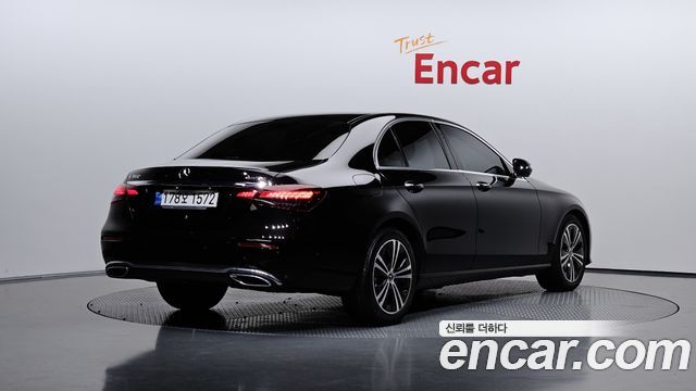 Mercedes-Benz E-Class (W213) E250 Avantgarde 2022 — фото 2