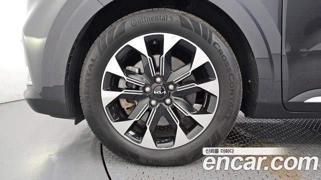 Kia Carnival (IV) Gasoline 7-Seater Signature 2023 — фото 5