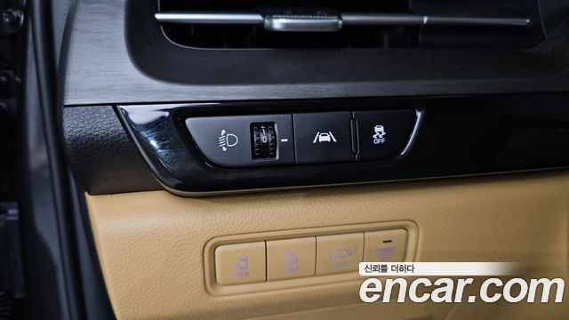 Kia Carnival (IV) Gasoline 7-Seater Signature 2023 — фото 18