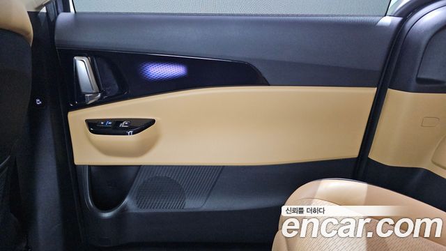 Kia Carnival (IV) Gasoline 7-Seater Signature 2023 — фото 25