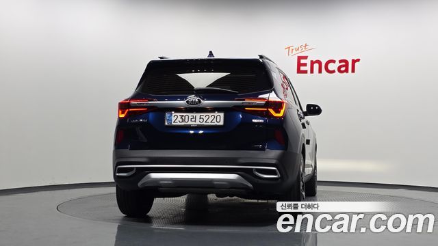 Kia Seltos Gasoline 1.6 Turbo 4WD Gravity 2022 — фото 4
