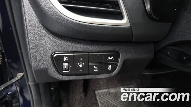 Kia Seltos Gasoline 1.6 Turbo 4WD Gravity 2022 — фото 27