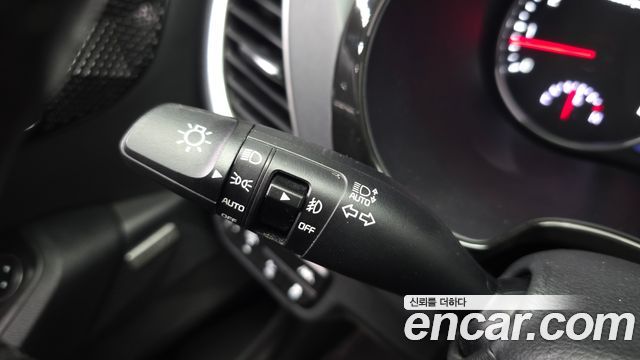 Kia Seltos Gasoline 1.6 Turbo 4WD Gravity 2022 — фото 35