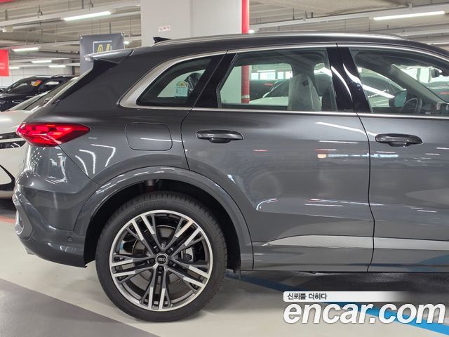 Audi Q5 (80A) 40 TFSI Quattro S Line 2026 — фото 6