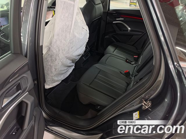 Audi Q5 (80A) 40 TFSI Quattro S Line 2026 — фото 9