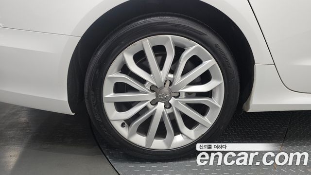 Audi A6 45 TDI Quattro Dynamic C7 2015 — фото 35
