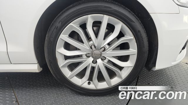 Audi A6 45 TDI Quattro Dynamic C7 2015 — фото 36