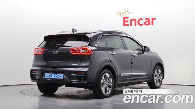 Kia Niro EV Noblesse 2020 — фото 2