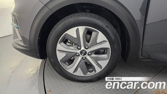 Kia Niro EV Noblesse 2020 — фото 5