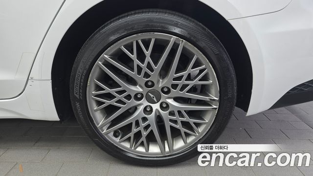 Genesis G70 Gasoline 2.0T 2WD 2021 — фото 21