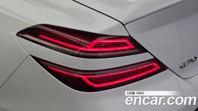 Genesis G70 Gasoline 2.0T 2WD 2021 — фото 23