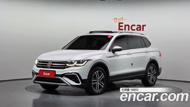 Volkswagen Tiguan Allspace 2.0 TSI Prestige 2023 — фото 1