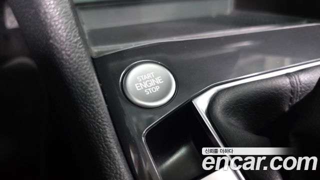 Volkswagen Tiguan Allspace 2.0 TSI Prestige 2023 — фото 38