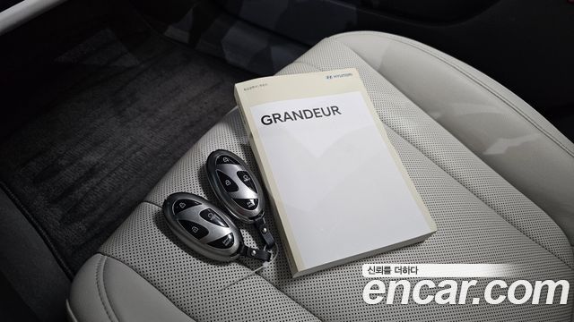 Hyundai Grandeur (GN7) 3.5 Gasoline 2WD Premium 2024 — фото 16