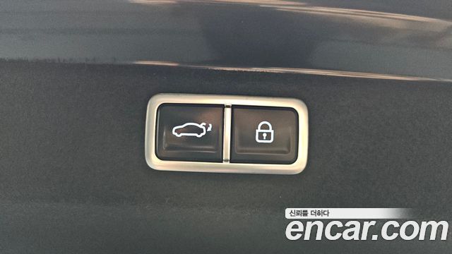 Hyundai Grandeur (GN7) 3.5 Gasoline 2WD Premium 2024 — фото 17