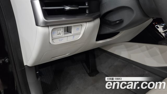 Hyundai Grandeur (GN7) 3.5 Gasoline 2WD Premium 2024 — фото 27