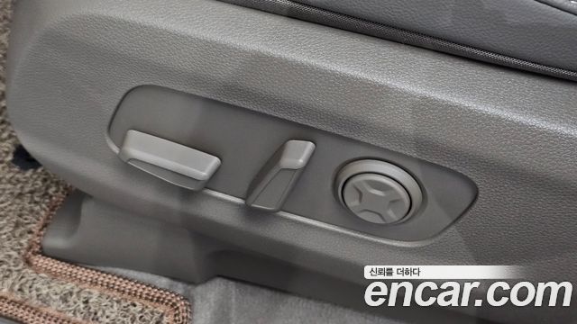 Kia Carnival (IV) Gasoline 7-Seater Noblesse 2026 — фото 22