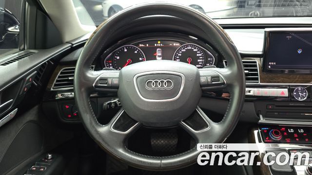 Audi A8 3.0 TDI Quattro LWB D4 2014 — фото 17