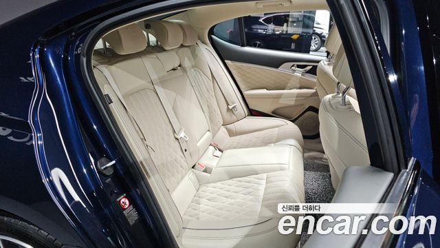 Genesis G70 2.0T Sport Package 2019 — фото 11