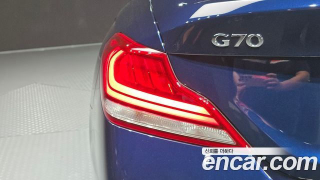 Genesis G70 2.0T Sport Package 2019 — фото 23