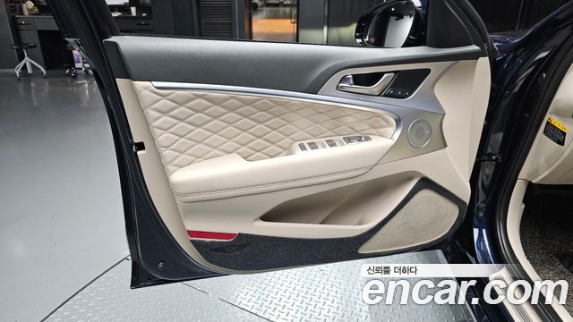 Genesis G70 2.0T Sport Package 2019 — фото 24
