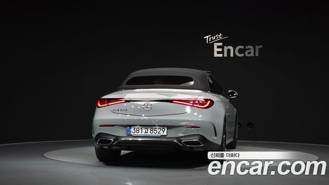 Mercedes-Benz CLE-Class (C236) CLE200 Cabriolet 2024 — фото 4
