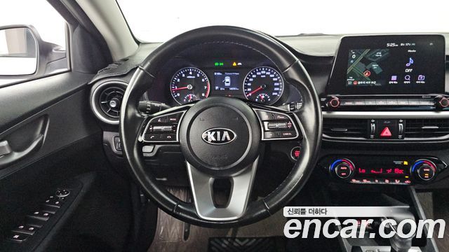 Kia K3 Standard 2021 — фото 12