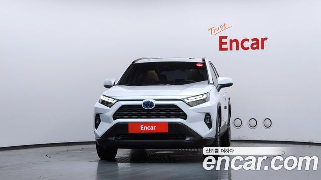 Toyota RAV4 (V) 2.5 2WD Hybrid XLE 2024 — фото 3