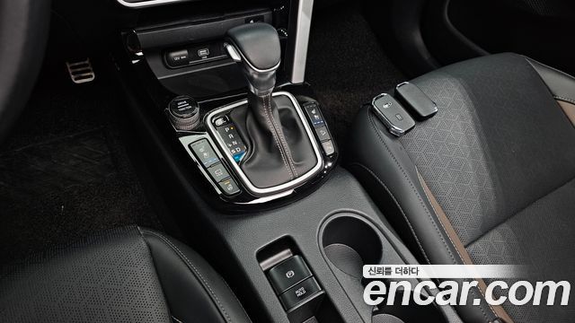 Kia Seltos Gasoline 1.6 Turbo 2WD Noblesse 2020 — фото 9