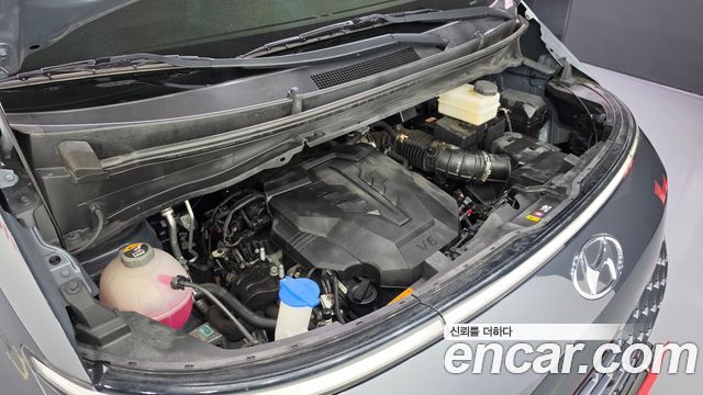 Hyundai Staria L3.5 Cargo 5-Seater Modern 2023 — фото 6