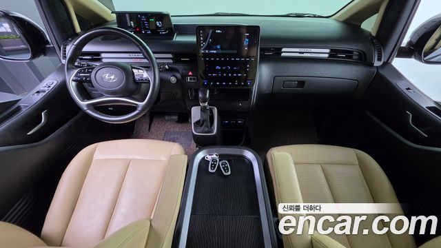 Hyundai Staria L3.5 Cargo 5-Seater Modern 2023 — фото 7