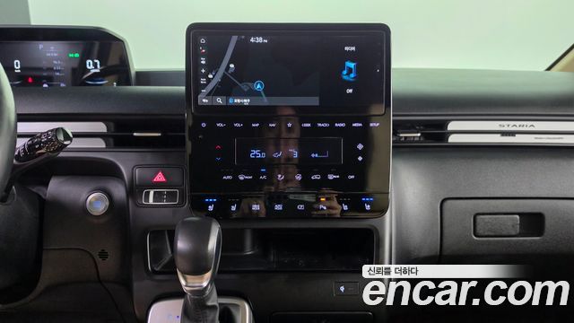 Hyundai Staria L3.5 Cargo 5-Seater Modern 2023 — фото 12