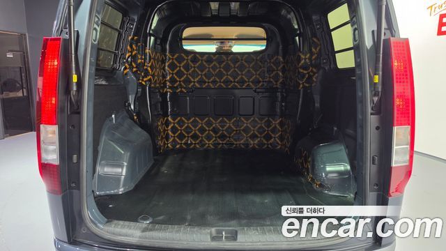 Hyundai Staria L3.5 Cargo 5-Seater Modern 2023 — фото 20