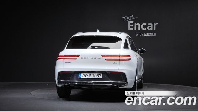 Genesis GV70 2.5T Gasoline AWD 2025 — фото 4