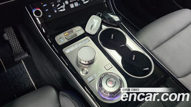 Genesis GV70 2.5T Gasoline AWD 2025 — фото 9
